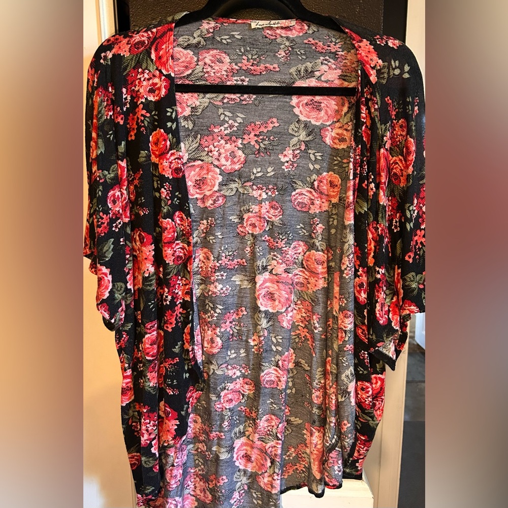 Love Squared Floral Print short kimono cardigan